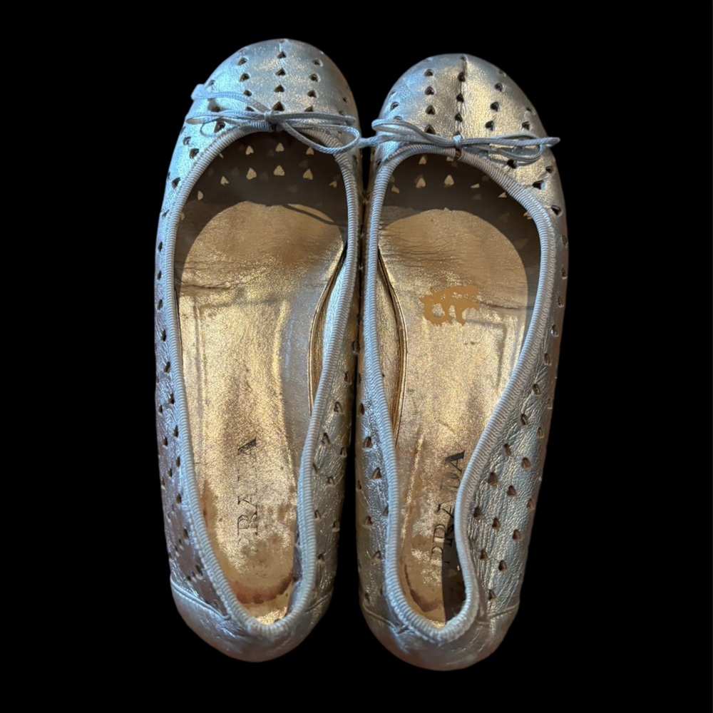💕✨Prada Gold Leather Ballet Flat with Die Cut Heart * EU 37 (Estimate)